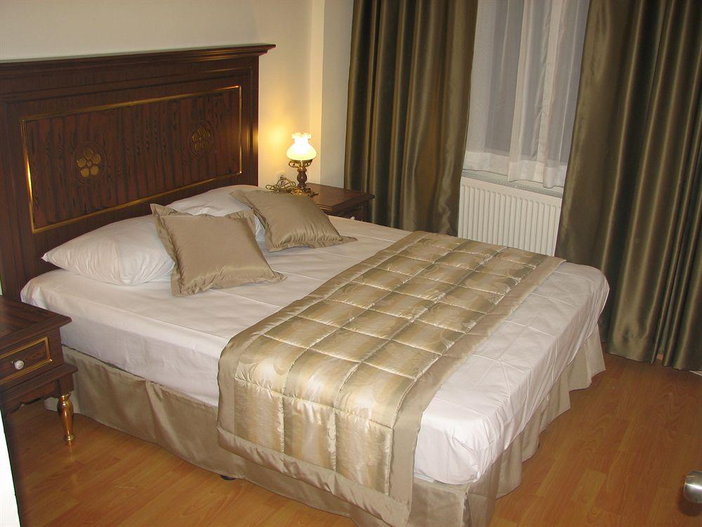 Emirhan Inn Hotel, Sultanahmet Istanboel Buitenkant foto